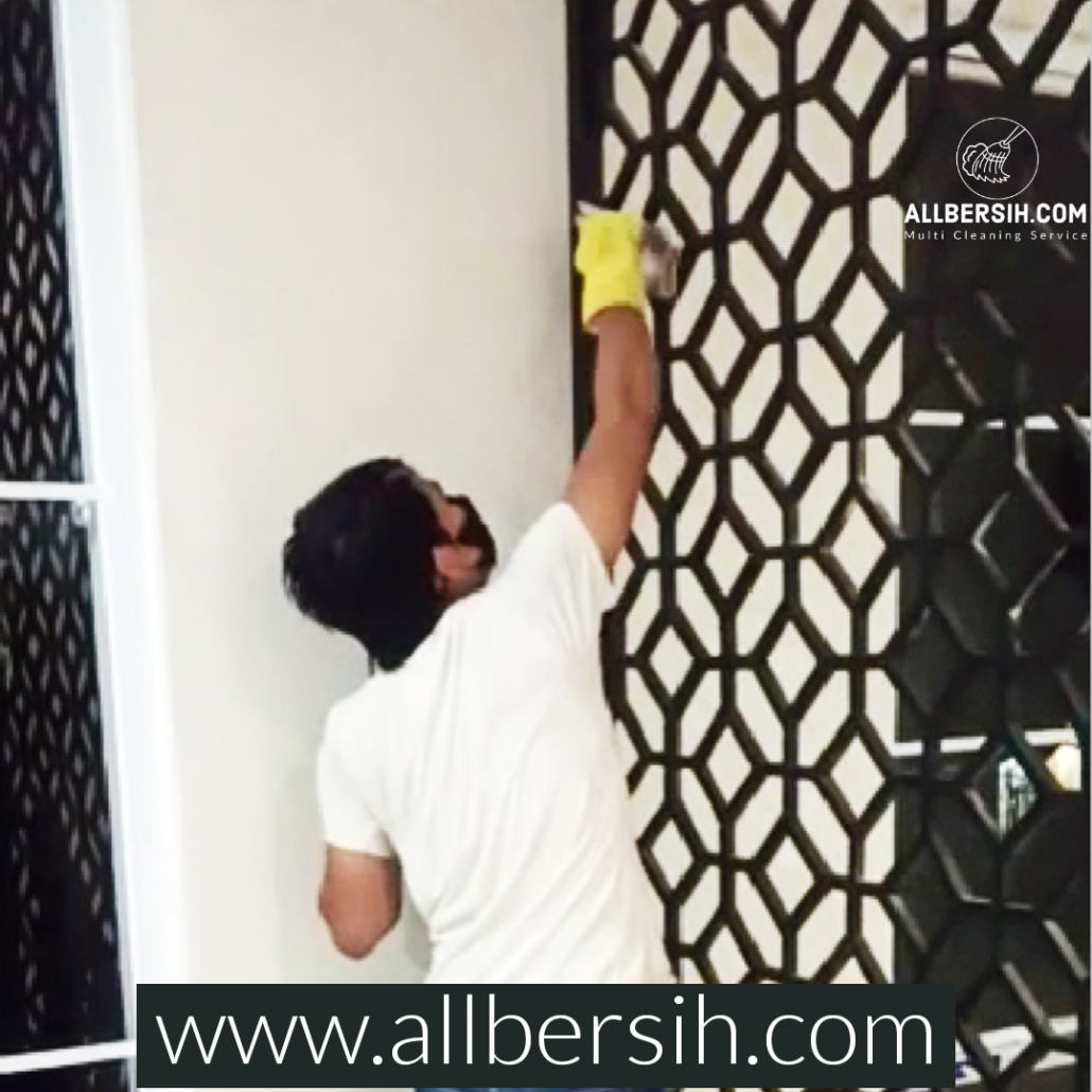 Temukan jasa bersih rumah di Jakarta yang terpercaya. Dapatkan layanan kebersihan profesional dengan harga terjangkau. Rumah bersih tanpa repot, hubungi kami sekarang!