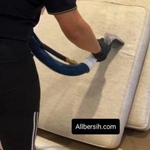 jasa cuci sofa aman