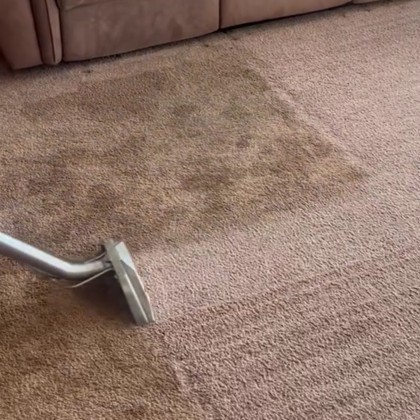 Allbersih menyediakan jasa cuci karpet Ciledug Tangerang untuk kebutuhan karpet rumah, karpet kantor, karpet ruko, karpet masjid, hingga karpet area usaha. Karpet yang dipakai setiap hari biasanya menyimpan debu halus, pasir, remah makanan, serta bau lembap yang membuat ruangan terasa kurang nyaman. Dengan jasa cuci karpet Ciledug Tangerang yang dikerjakan secara profesional, karpet bisa kembali bersih, segar, dan enak dipakai.